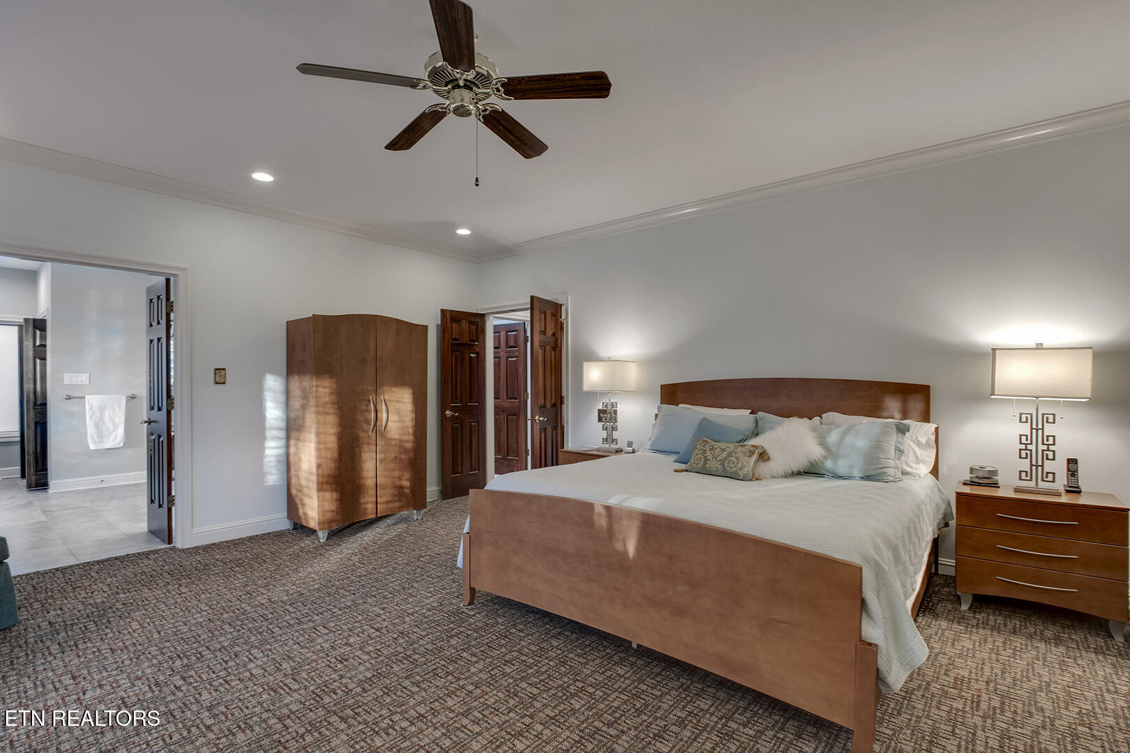 Loudon, Tennessee 37774, United States, 4 Bedrooms Bedrooms, ,4 BathroomsBathrooms,Residential,Active,254685