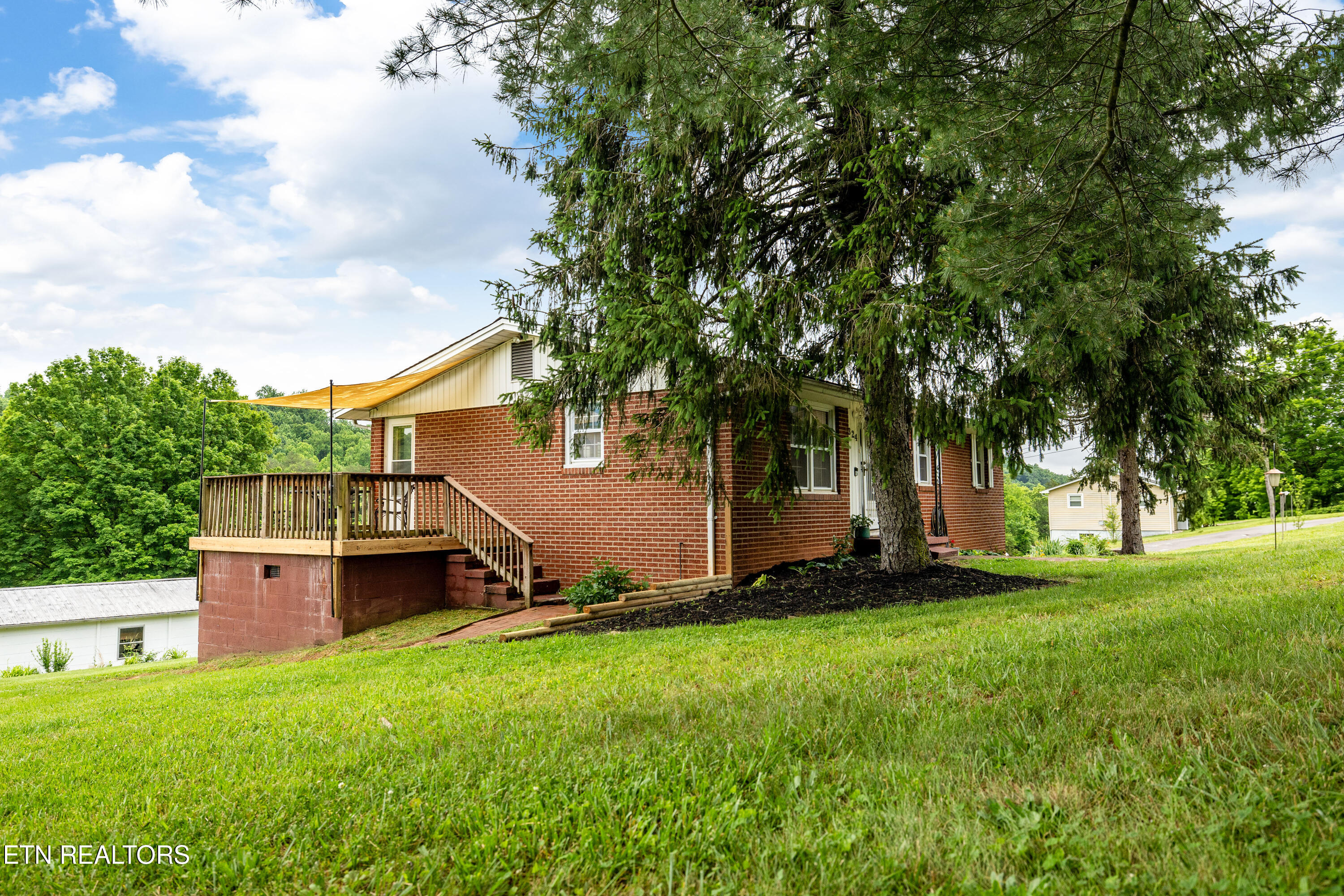 7324 Thorn Grove Pike