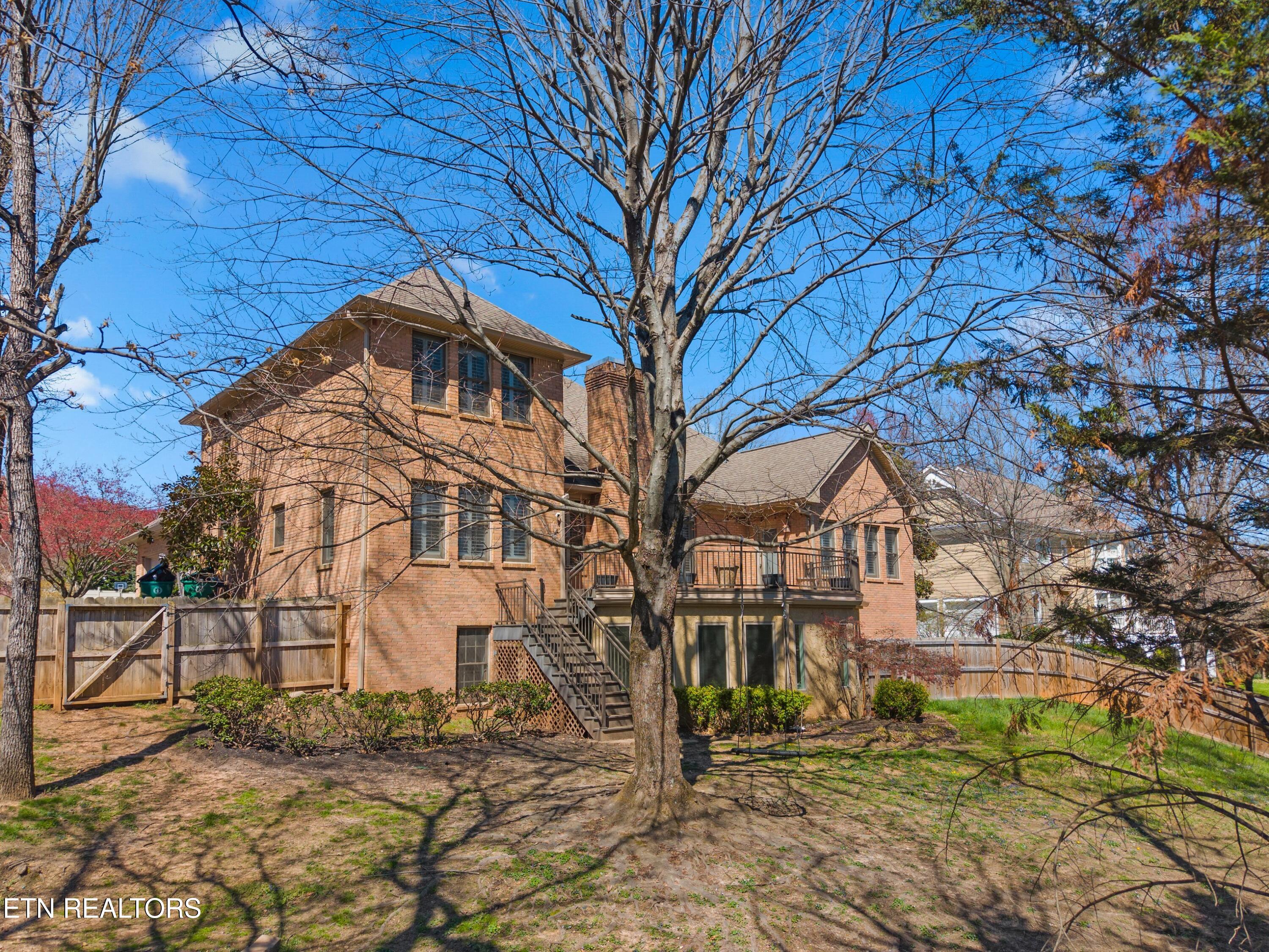 1075 St Ives Court