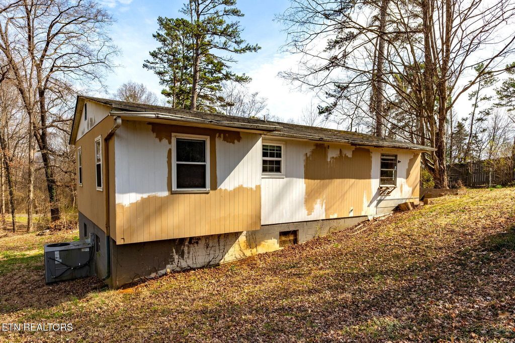 Photo of 1711 Sunny Lane, Knoxville, TN 37912 (MLS # 1331393)