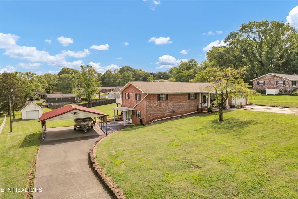 Photo of 4122 Murphy Ave, Rockford, TN 37853 (MLS # 1298976)