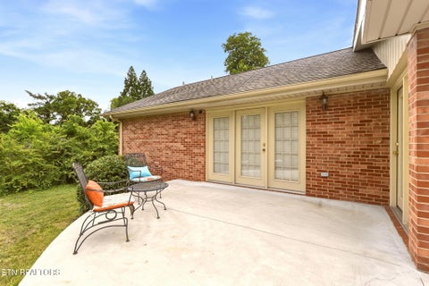 Tiny photo for 605 S Charles G Seivers Blvd, Clinton, TN 37716 (MLS # 1345685)