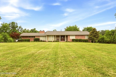 Photo of 605 S Charles G Seivers Blvd, Clinton, TN 37716 (MLS # 1345685)