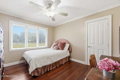 Tiny photo for 605 S Charles G Seivers Blvd, Clinton, TN 37716 (MLS # 1345685)
