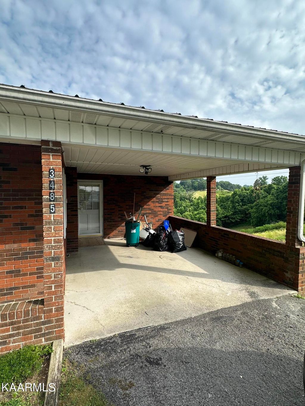 Photo of 3485 Clouds Rd, New Tazewell, TN 37825 (MLS # 1230911)