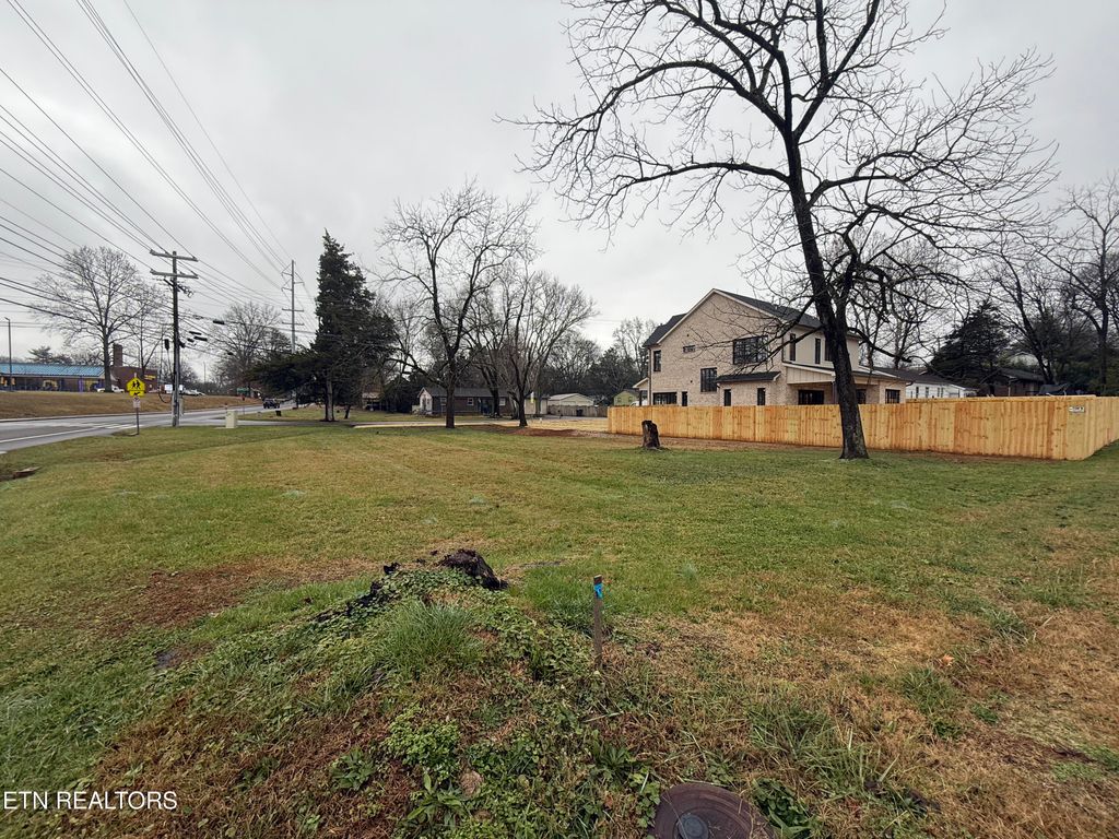 Photo of 0 Pinner Drive, Knoxville, TN 37919 (MLS # 1323642)