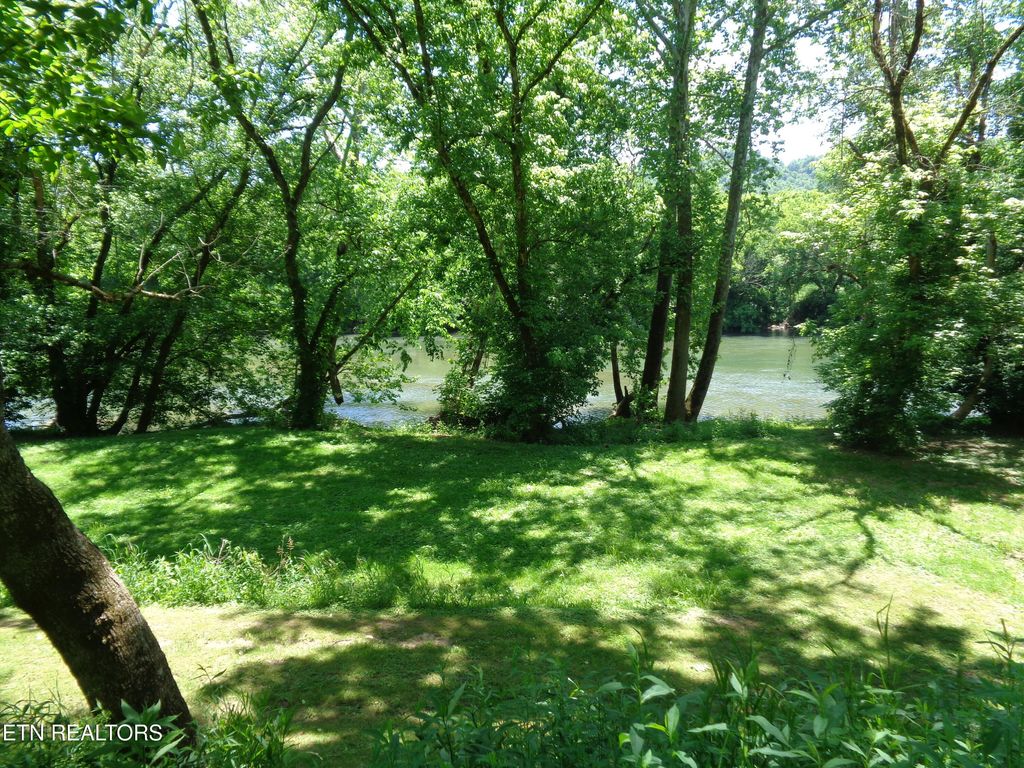 Photo of 0 Kyles Ford RD Rd, Kyles Ford, TN 37765 (MLS # 1341549)