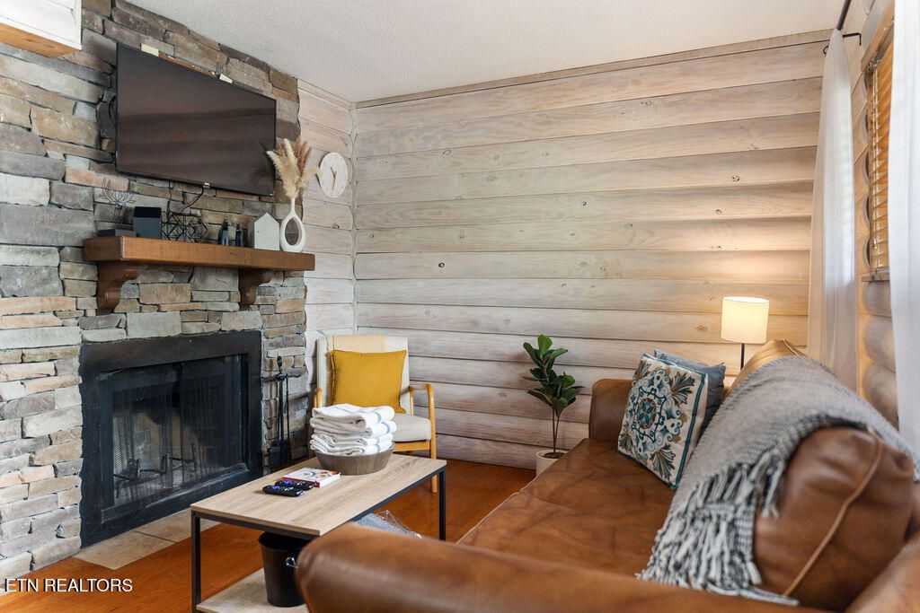 Photo of 685 River Rd #UNIT 314, Gatlinburg, TN 37738 (MLS # 1304338)