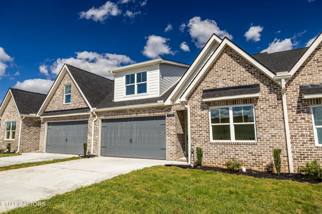 Photo of 170 River Park Lane, Sweetwater, TN 37874 (MLS # 1310903)