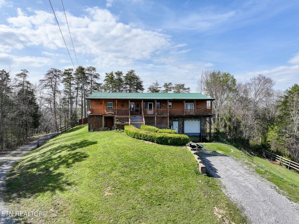 Photo of 2440 Levee Way, Sevierville, TN 37876 (MLS # 1334712)