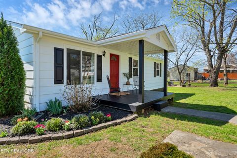 Tiny photo for 2331 Mitchell Ave, Maryville, TN 37804 (MLS # 1333655)