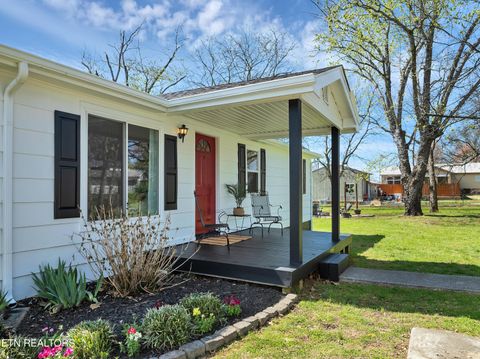 Tiny photo for 2331 Mitchell Ave, Maryville, TN 37804 (MLS # 1333655)