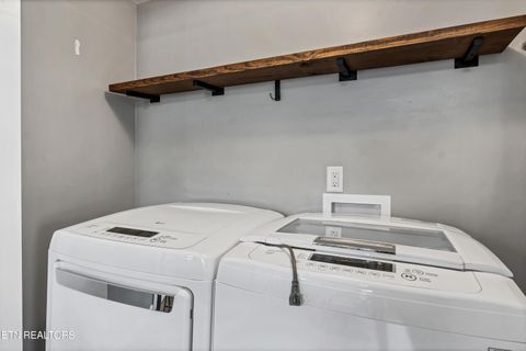 Tiny photo for 2331 Mitchell Ave, Maryville, TN 37804 (MLS # 1333655)