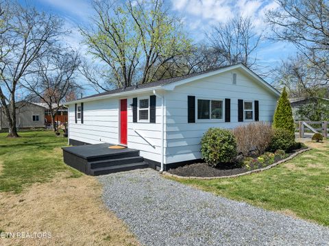 Tiny photo for 2331 Mitchell Ave, Maryville, TN 37804 (MLS # 1333655)