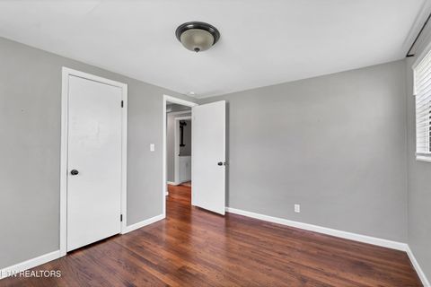 Tiny photo for 2331 Mitchell Ave, Maryville, TN 37804 (MLS # 1333655)