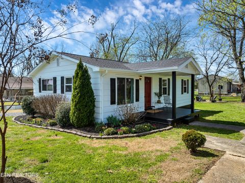 Tiny photo for 2331 Mitchell Ave, Maryville, TN 37804 (MLS # 1333655)