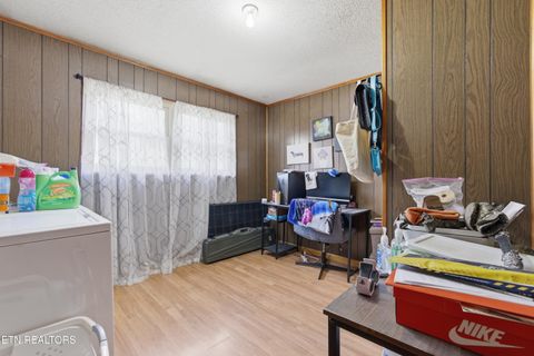 Tiny photo for 168 Childs Rd, Harriman, TN 37748 (MLS # 1333392)