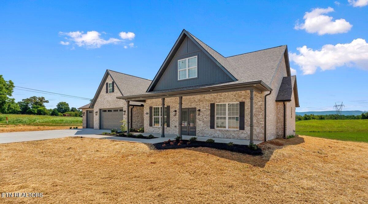 407 Peterson Lane