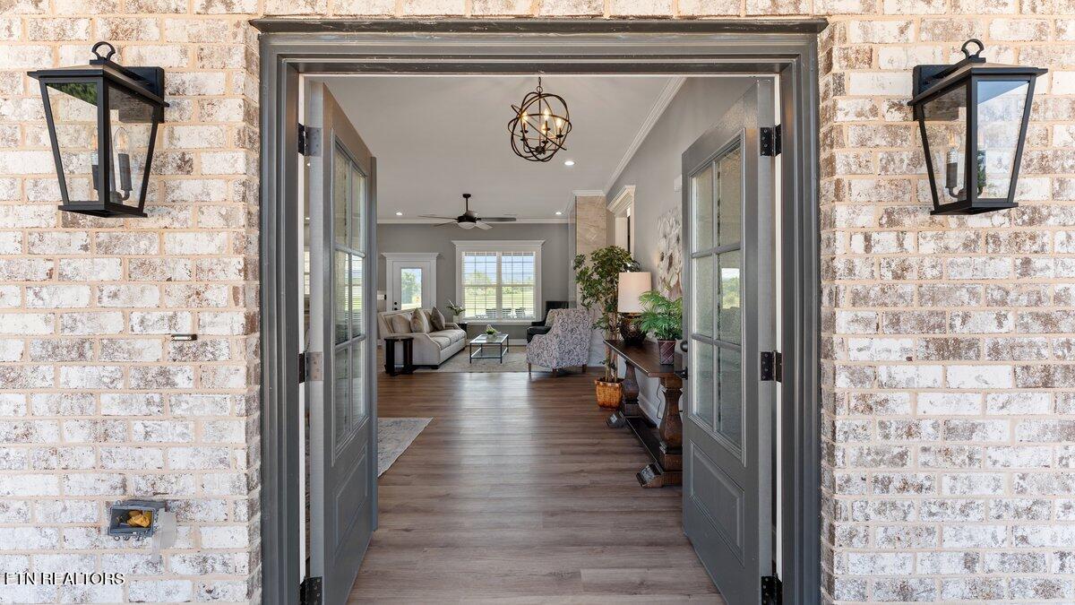 407 Peterson Lane