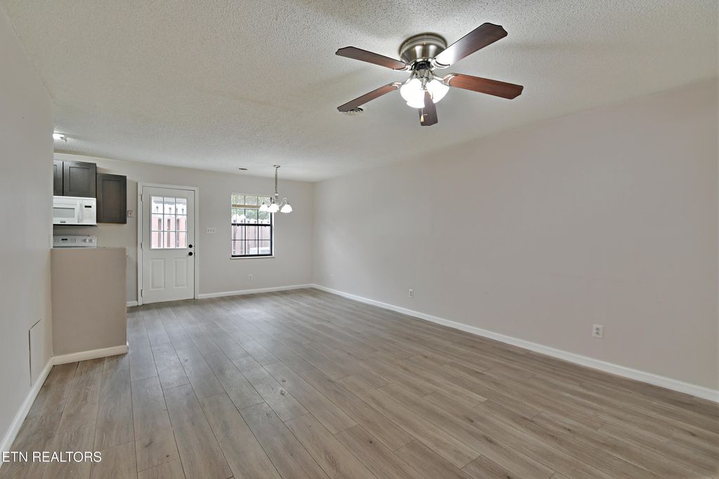 Photo of 918 Chip Cove Lane, Knoxville, TN 37938 (MLS # 1334740)