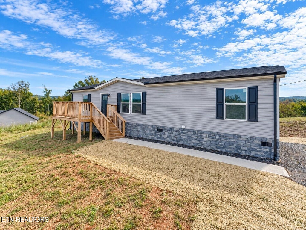 Photo of 200 Laura Boling Loop Rd, Strawberry Plains, TN 37871 (MLS # 1358759)