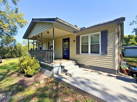 Photo of 3957 Payne Hollow Rd, Walland, TN 37886 (MLS # 1358406)