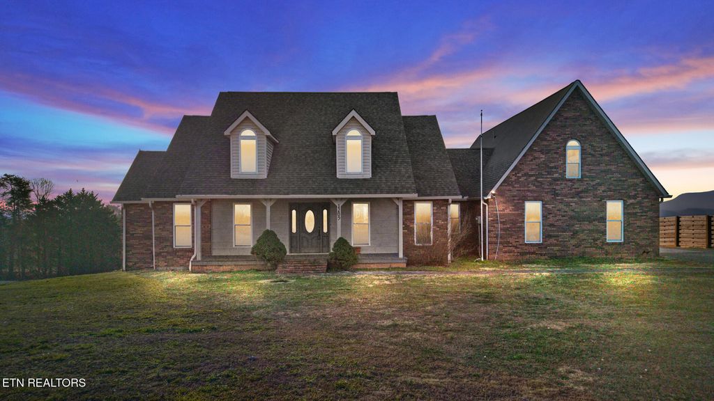 Photo of 1209 Whaleys Overlook, Kodak, TN 37764 (MLS # 1329307)