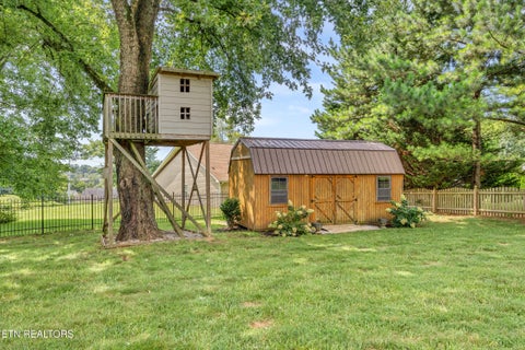 Tiny photo for 7404 Sheffield Drive, Knoxville, TN 37909 (MLS # 1350604)