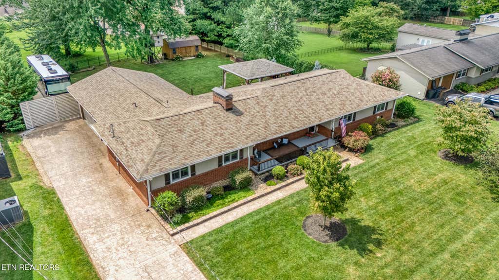 Photo of 7404 Sheffield Drive, Knoxville, TN 37909 (MLS # 1350604)