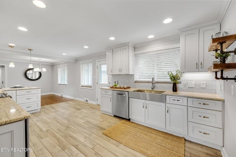 Tiny photo for 7404 Sheffield Drive, Knoxville, TN 37909 (MLS # 1350604)