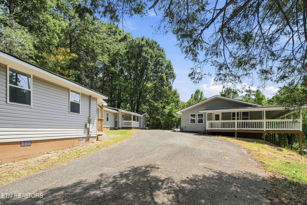 Photo of 2519 Ridge Rd, Pigeon Forge, TN 37863 (MLS # 1355215)