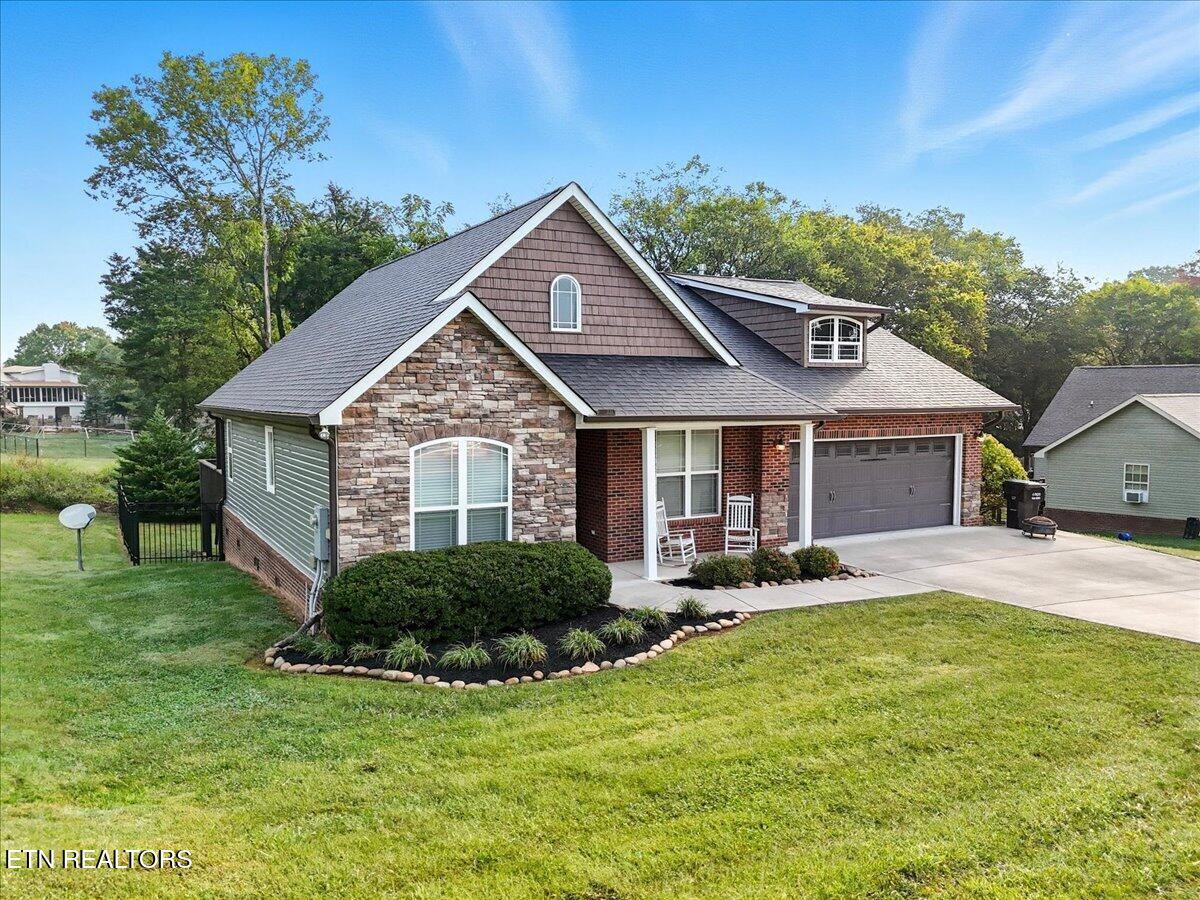 6086 Whisper Ridge Lane