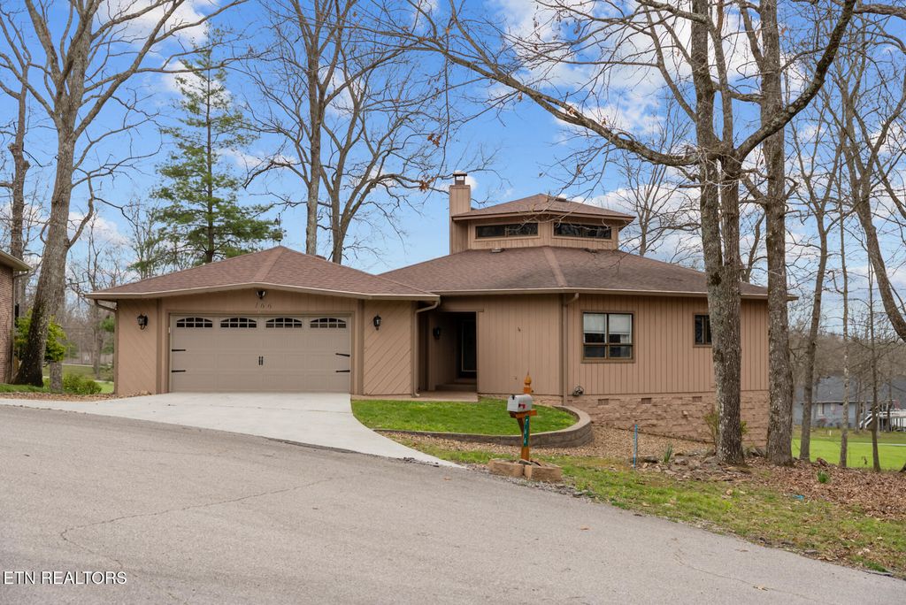 Photo of 166 Baltusrol Rd, Crossville, TN 38558 (MLS # 1335801)