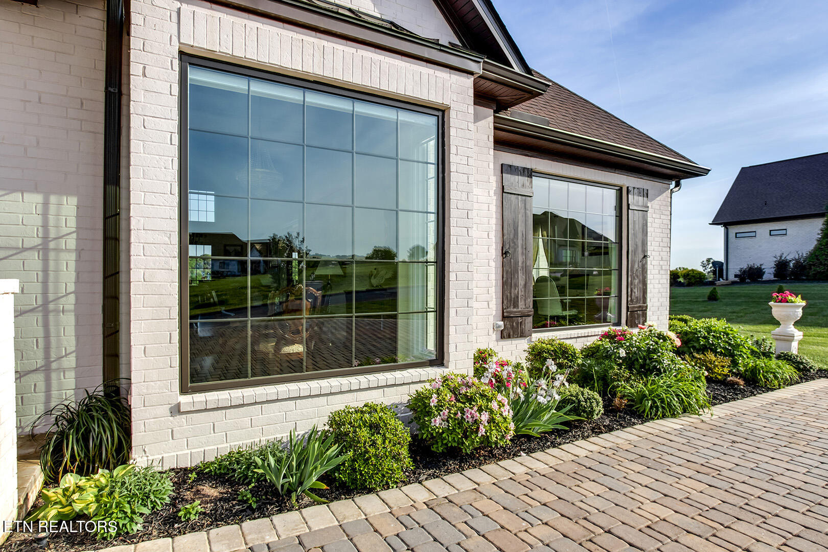 124 Nightingale Drive