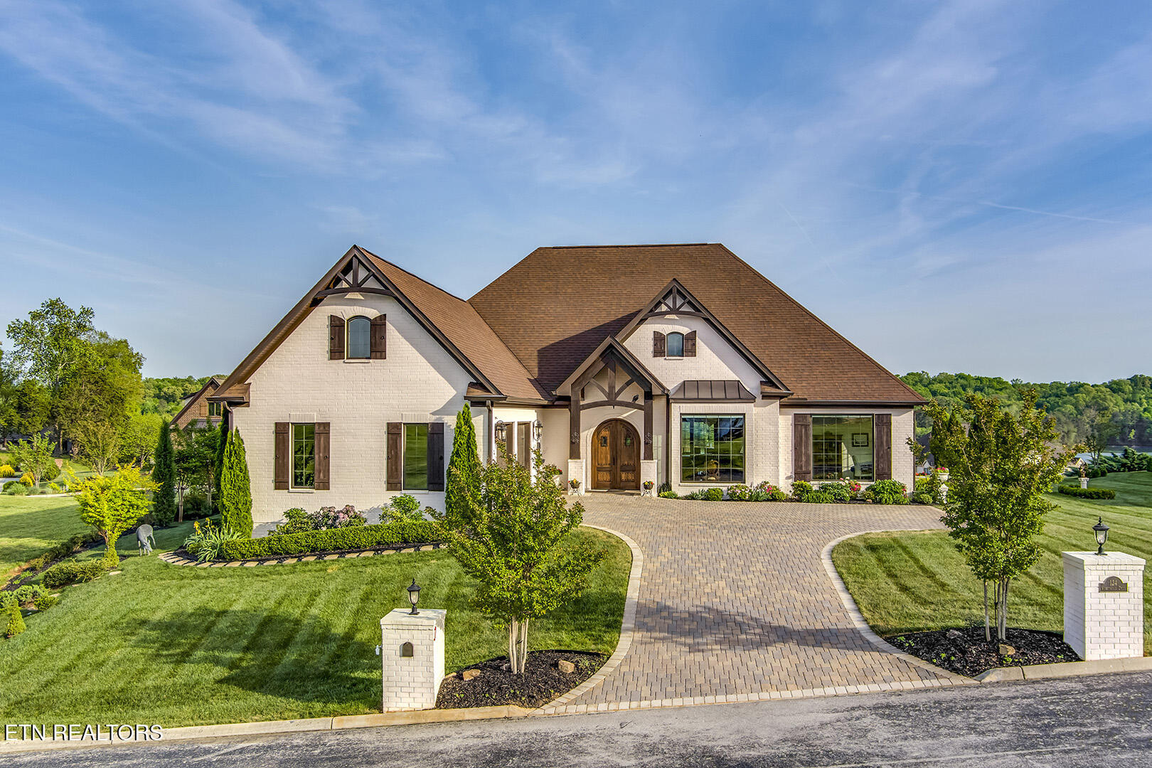 Vonore, Tennessee, 37885, United States, 3 Bedrooms Bedrooms, ,3 BathroomsBathrooms,Residential,Active,2041812
