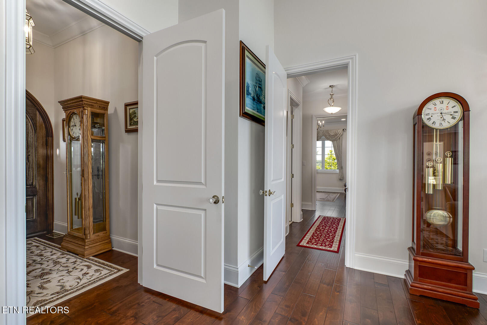 Vonore, Tennessee, 37885, United States, 3 Bedrooms Bedrooms, ,3 BathroomsBathrooms,Residential,Active,2041812