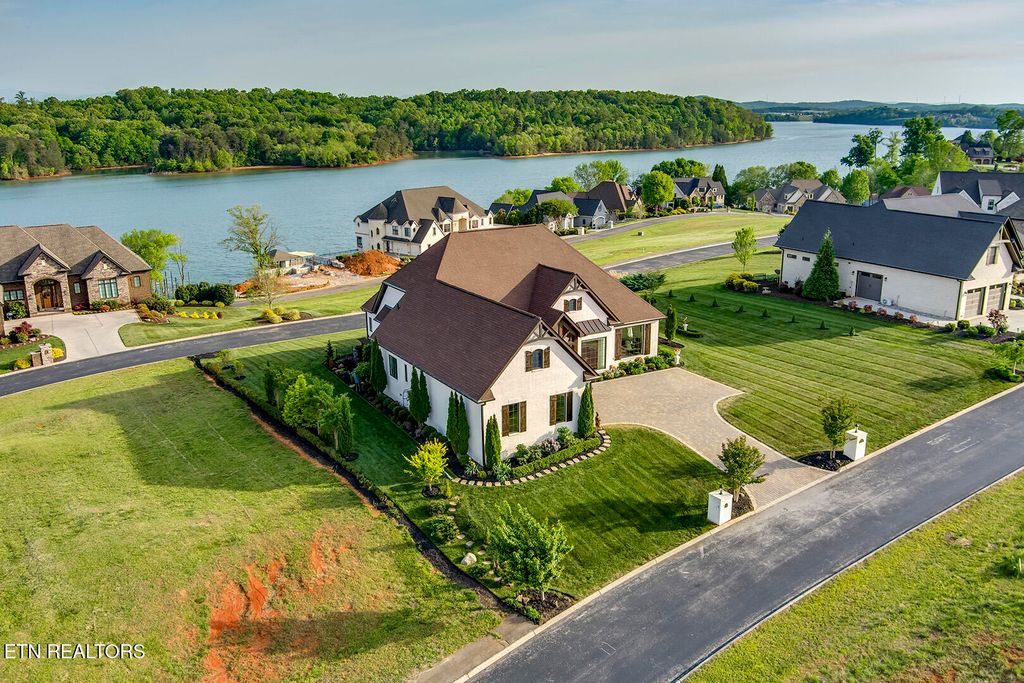 Photo of 124 Nightingale Drive, Vonore, TN 37885 (MLS # 1337737)