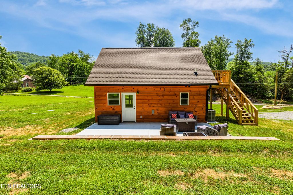 Photo of 830 hembree hollow Rd, Townsend, TN 37882 (MLS # 1307985)