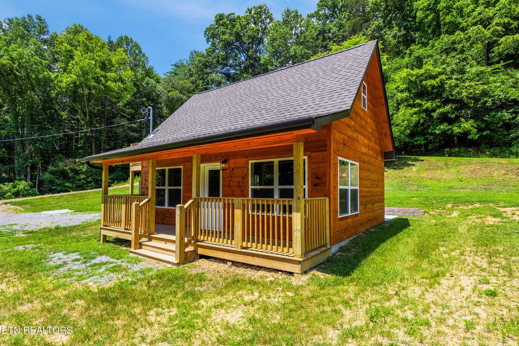 Photo of 830 hembree hollow Rd, Townsend, TN 37882 (MLS # 1307985)