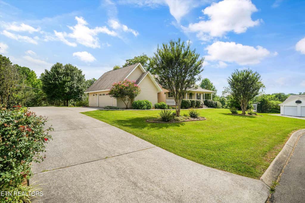 Photo of 2707 Lady Bug Lane, Maryville, TN 37803 (MLS # 1345476)