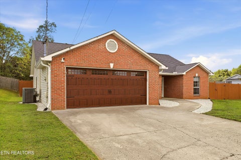 Tiny photo for 2140 Ember Brook Lane, Powell, TN 37849 (MLS # 1357734)
