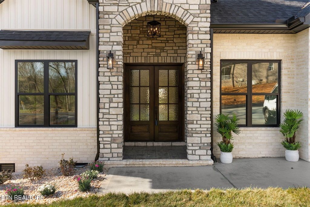 Photo of 108 Doya Lane, Loudon, TN 37774 (MLS # 1335501)