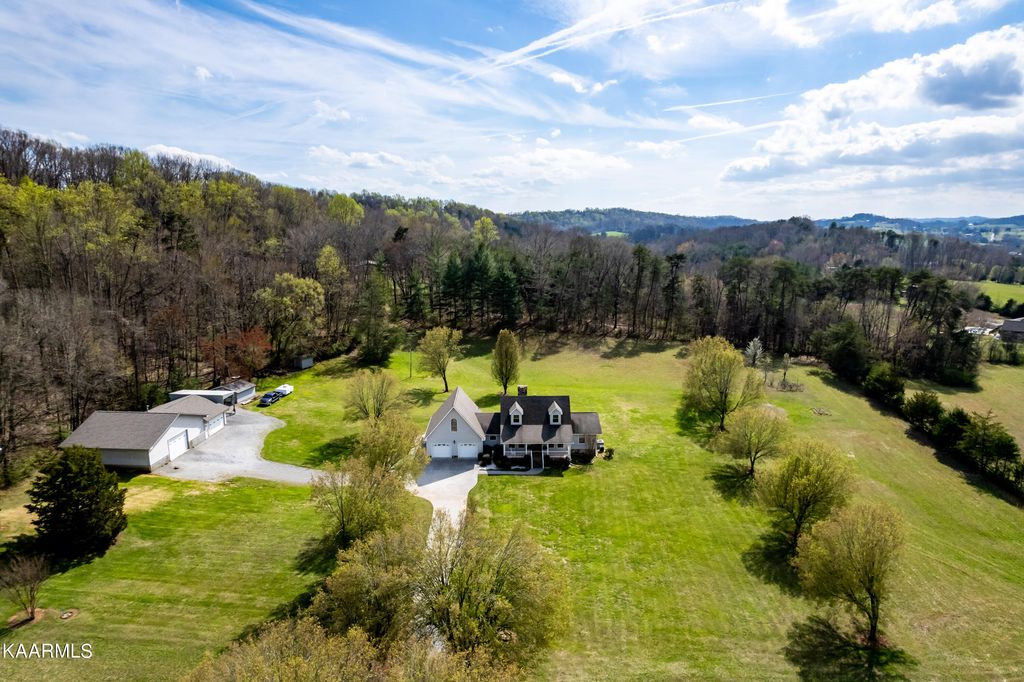 Photo of 150 Goldenrod Lane, Friendsville, TN 37737 (MLS # 1222270)