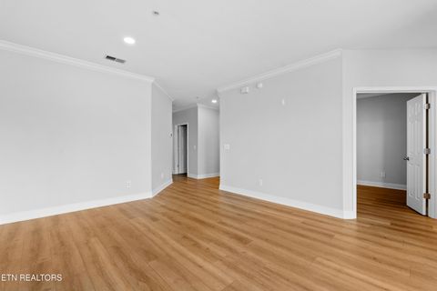 Tiny photo for 555 Rarity Bay Pkwy #106, Vonore, TN 37885 (MLS # 1335442)