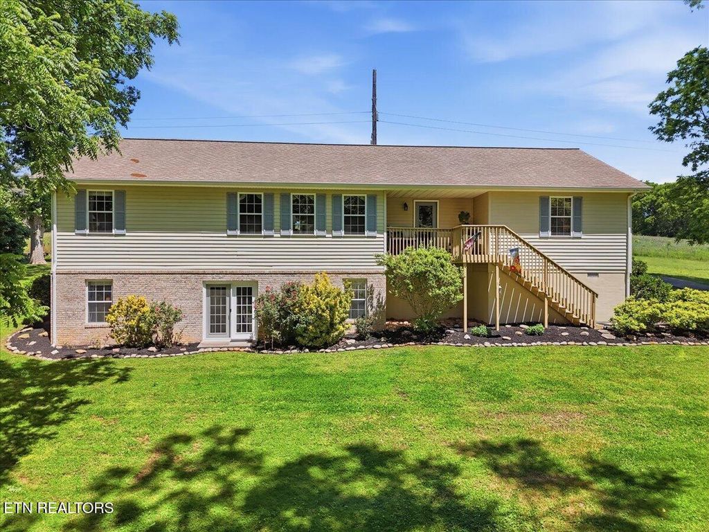 Photo of 426 Plena Lane, Kodak, TN 37764 (MLS # 1340271)