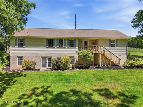 Photo of 426 Plena Lane, Kodak, TN 37764 (MLS # 1340271)