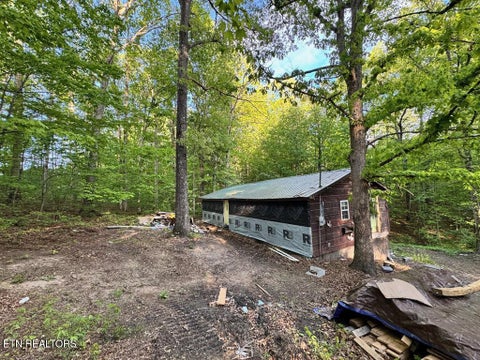 Photo of 765 Sleepy Hollow Rd, Jamestown, TN 38556 (MLS # 1355534)