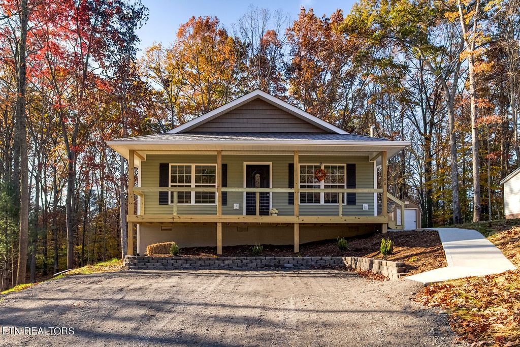 Photo of 130 Oak Hill Drive, Wartburg, TN 37887 (MLS # 1243950)