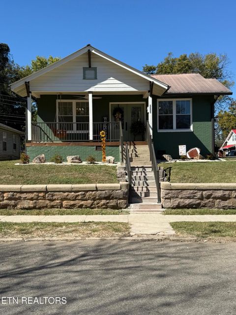 Photo of 2353 Parkview Ave, Knoxville, TN 37917 (MLS # 1318754)