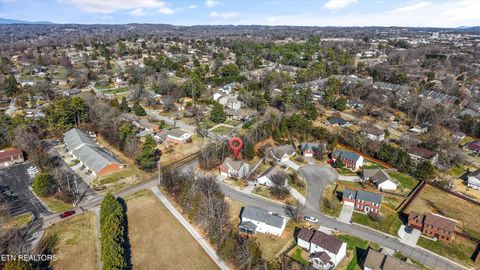 Tiny photo for 500 Mountain Pass Lane, Knoxville, TN 37923 (MLS # 1327882)